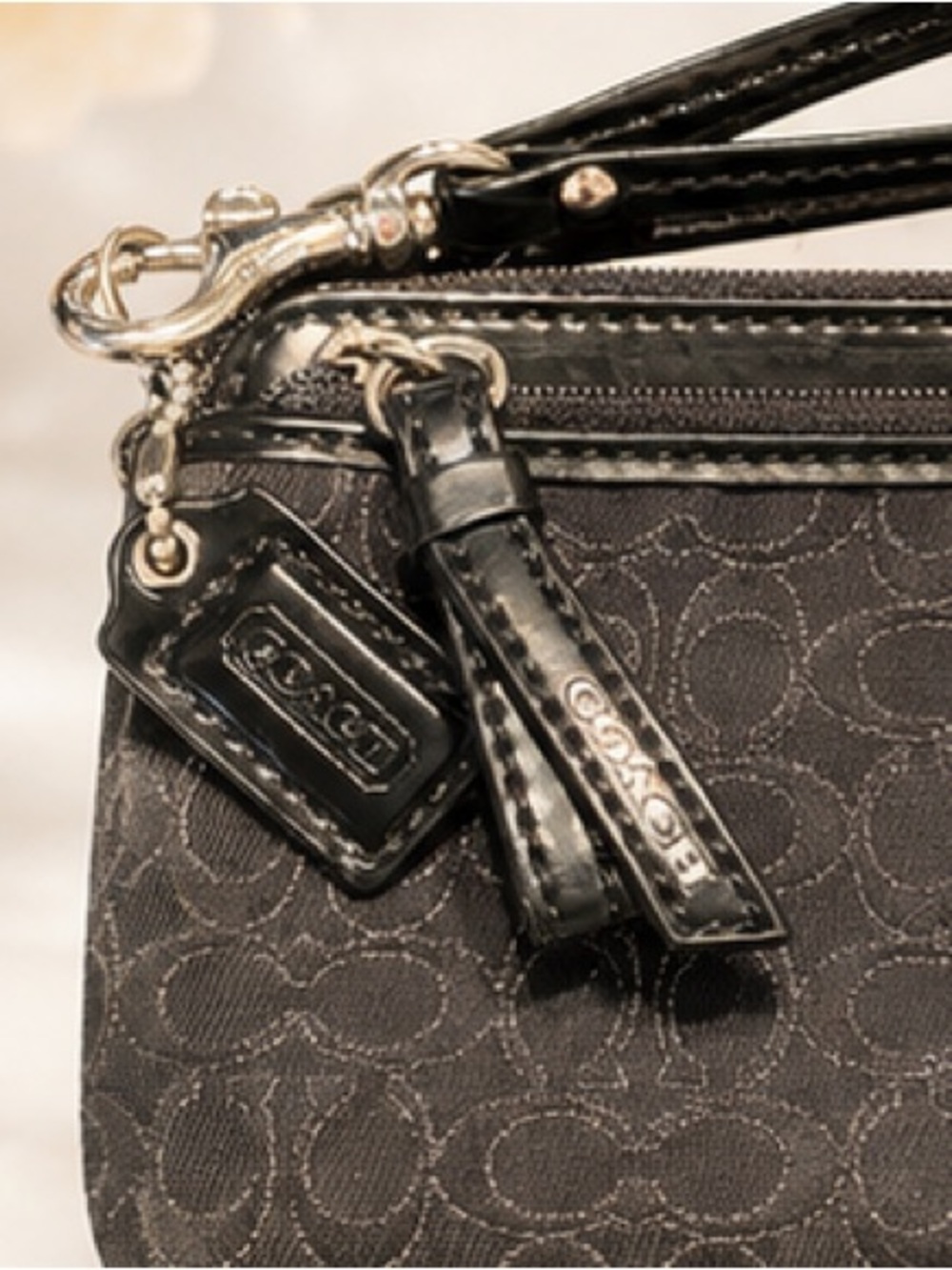 Coach Double Zip Signature black Canvas Wristlet - Picture 4 of 5